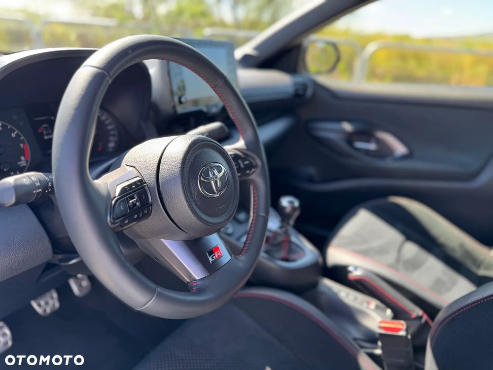 Toyota GR Yaris - 12