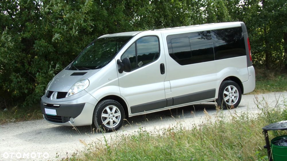 Renault Trafic 2.0 dCi 115 Passenger Expression - 11