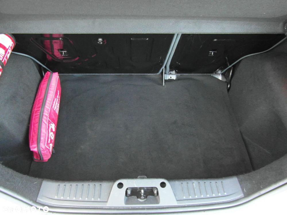 Ford Fiesta 1.25 Celebration - 8