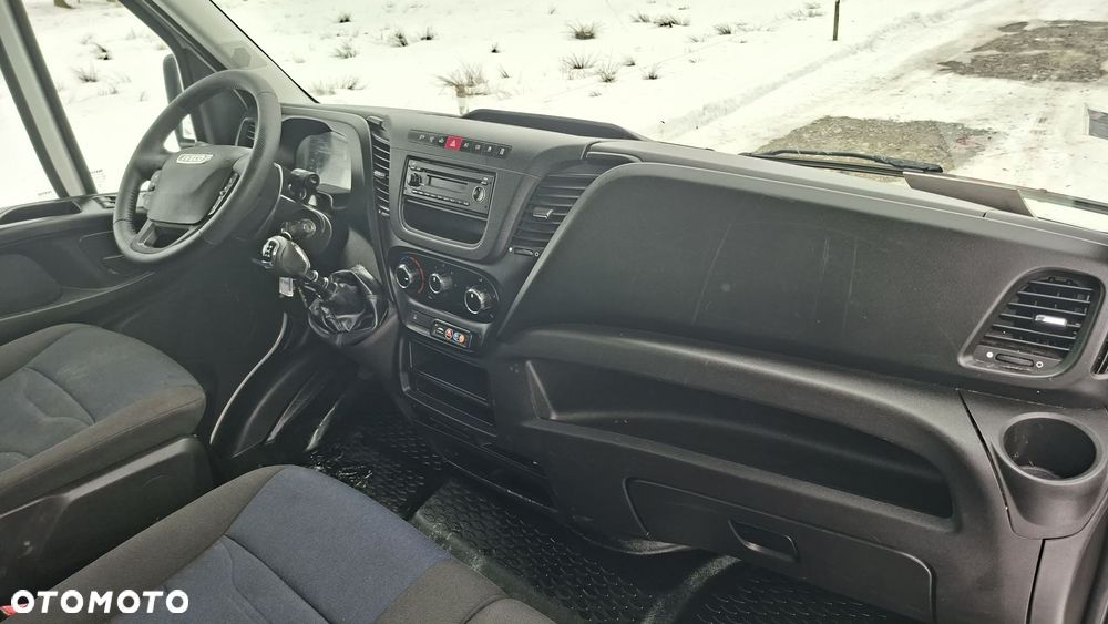 Iveco 35C14, 35C13, 35C15 - 12