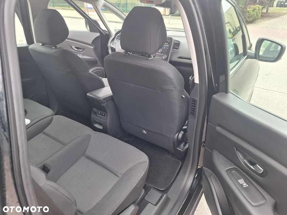 Renault Scenic - 17