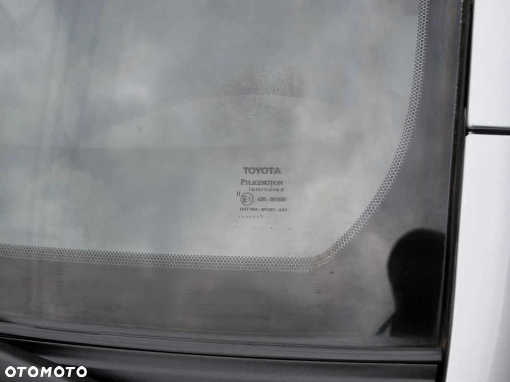 Toyota Yaris 1.0 Terra - 37