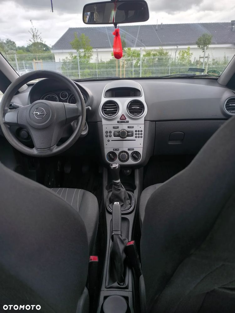 Opel Corsa 1.2 16V Enjoy - 8