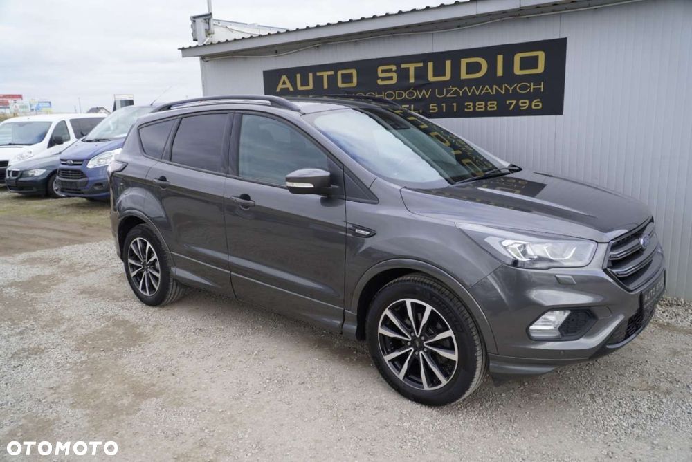 Ford Kuga 1.5 EcoBoost 2x4 ST-Line - 37