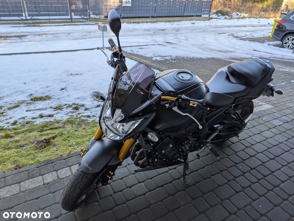 Yamaha FZ8 - 11