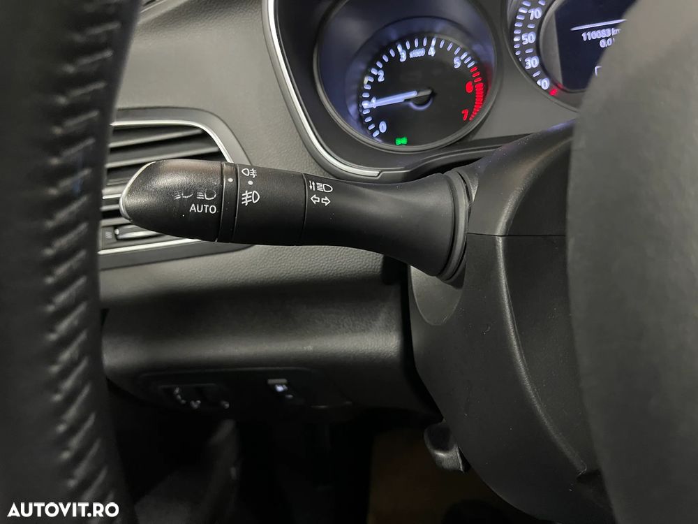 Renault Megane TCe EDC Zen - 18