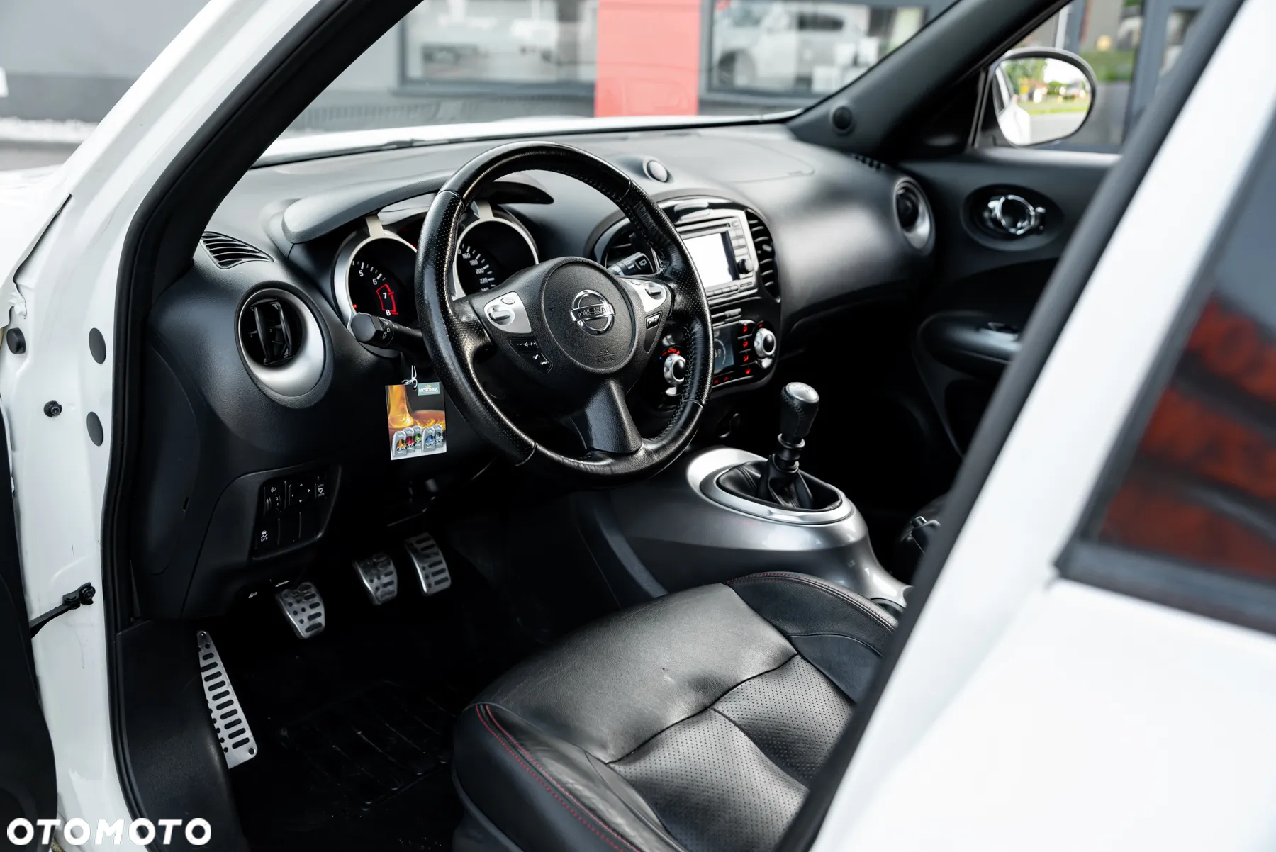 Nissan Juke 1.6 T Shiro - 16