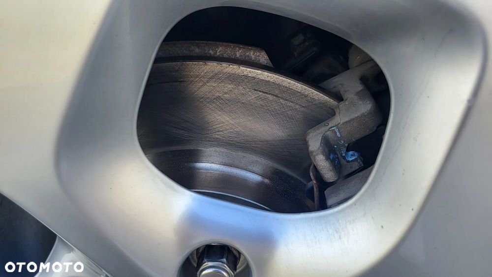 Chrysler Pacifica - 27