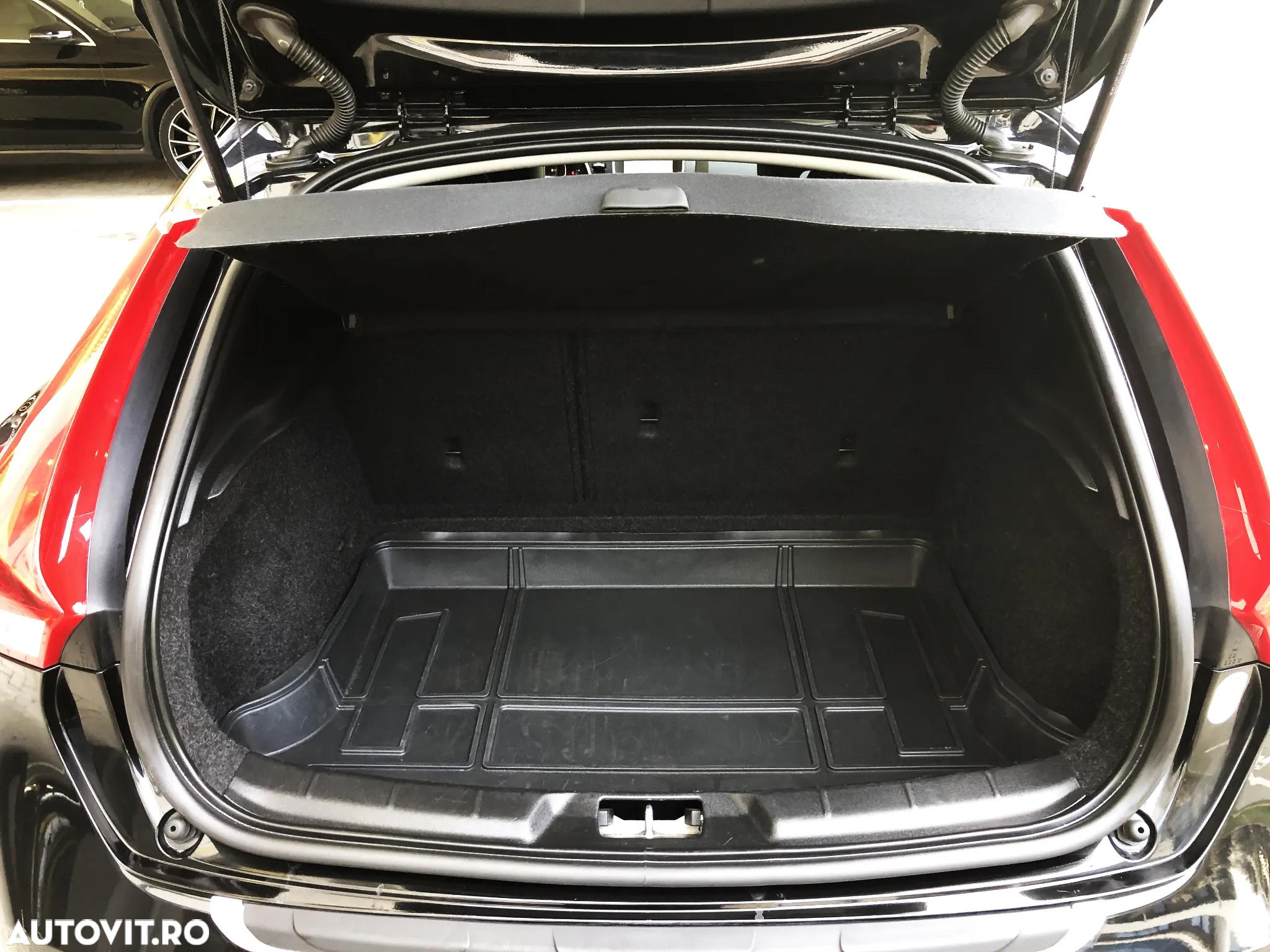 Volvo V40 Cross Country D2 Geartronic Summum - 31