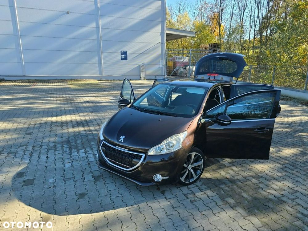 Peugeot 208 2013