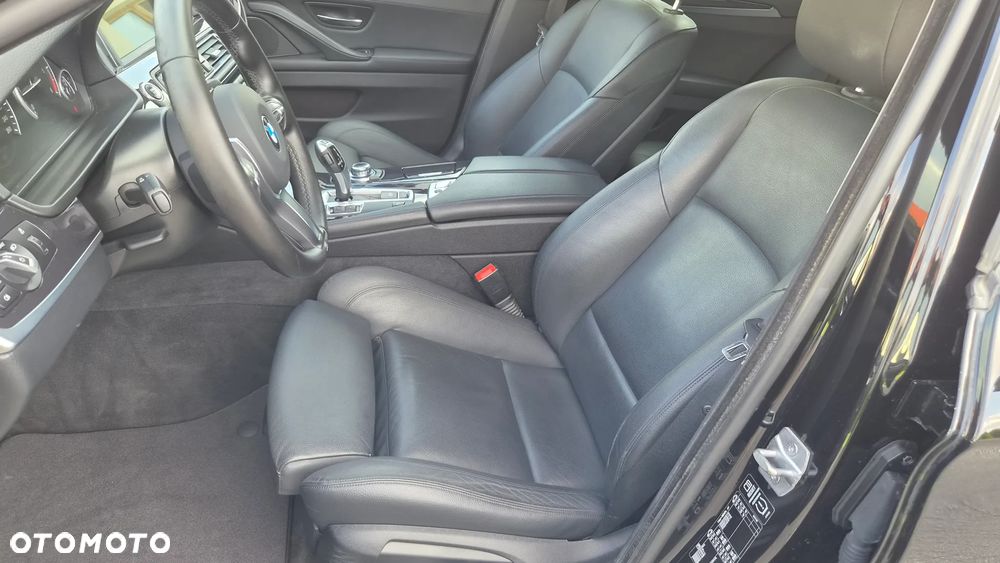 BMW Seria 5 520d - 24