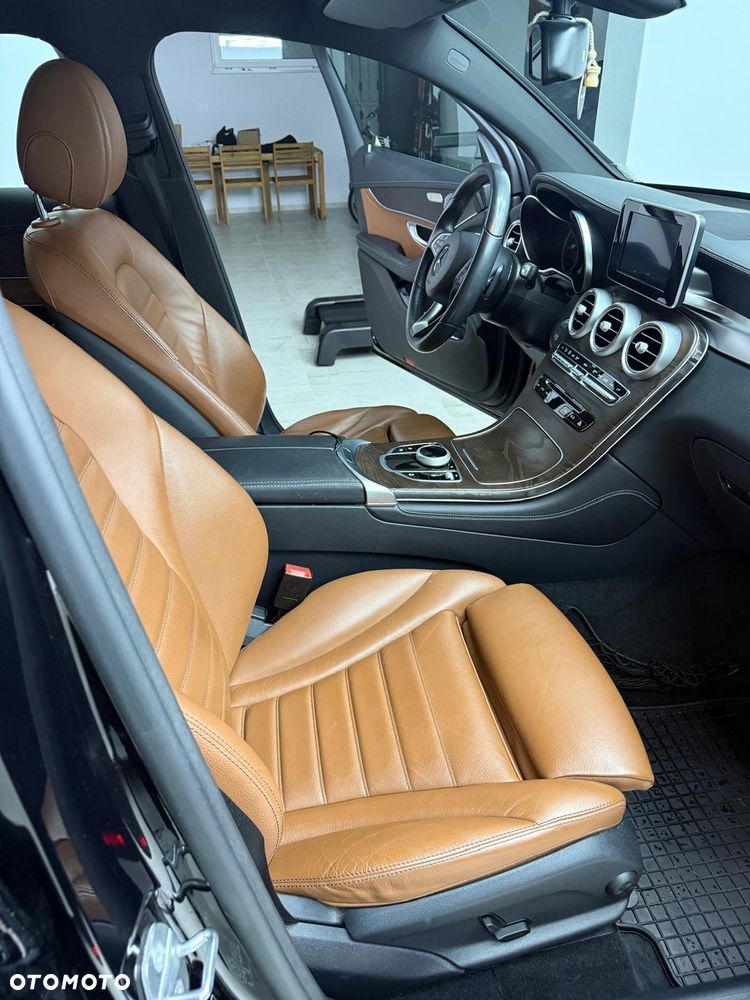 Mercedes-Benz GLC - 14