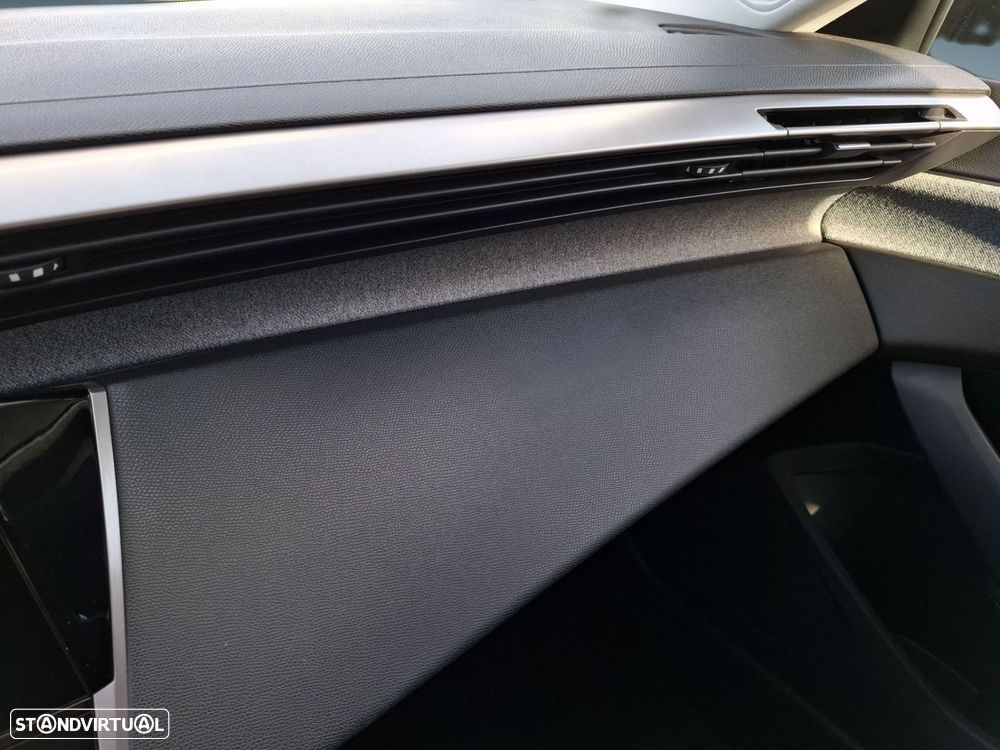 Peugeot 308 1.2 PureTech Allure - 23