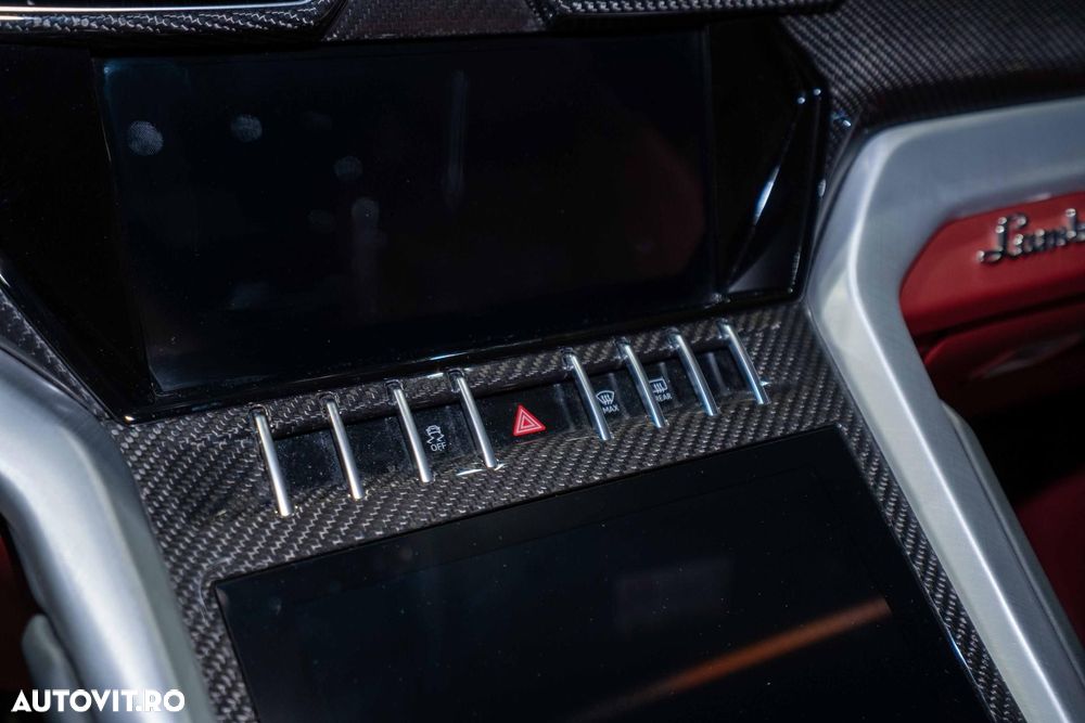 Lamborghini URUS - 26