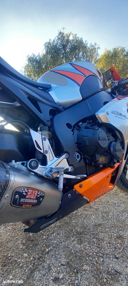 Honda CBR 1000RR Fireblade - 11
