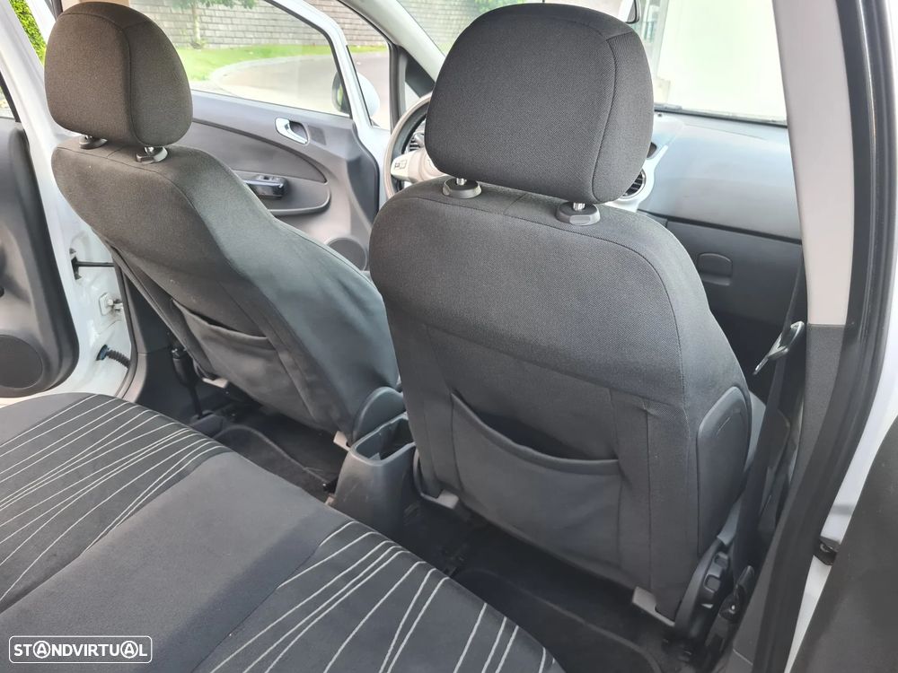 Opel Corsa 1.2 Cosmo - 46
