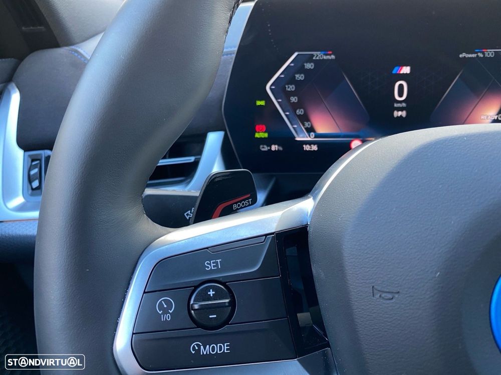 BMW iX2 eDrive20 Pack Desportivo M - 6