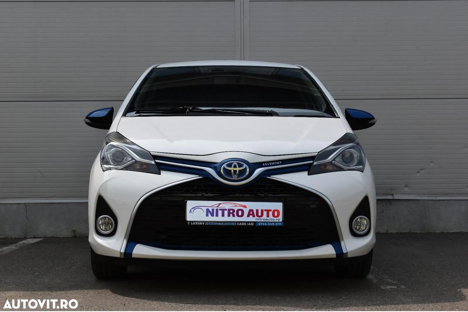 Toyota Yaris 1.5 VVT-i HSD Luna - 1