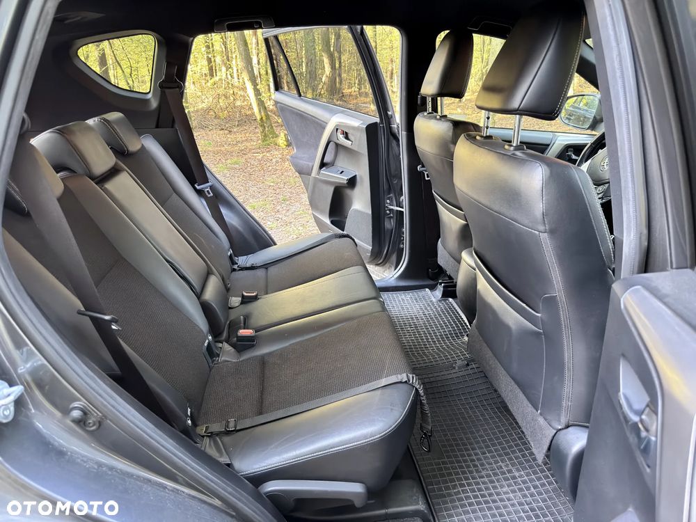 Toyota RAV4 - 25