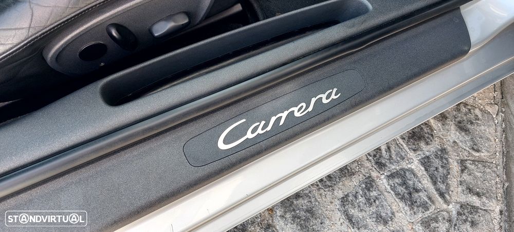 Porsche 911 (996) Carrera Coupé - 9