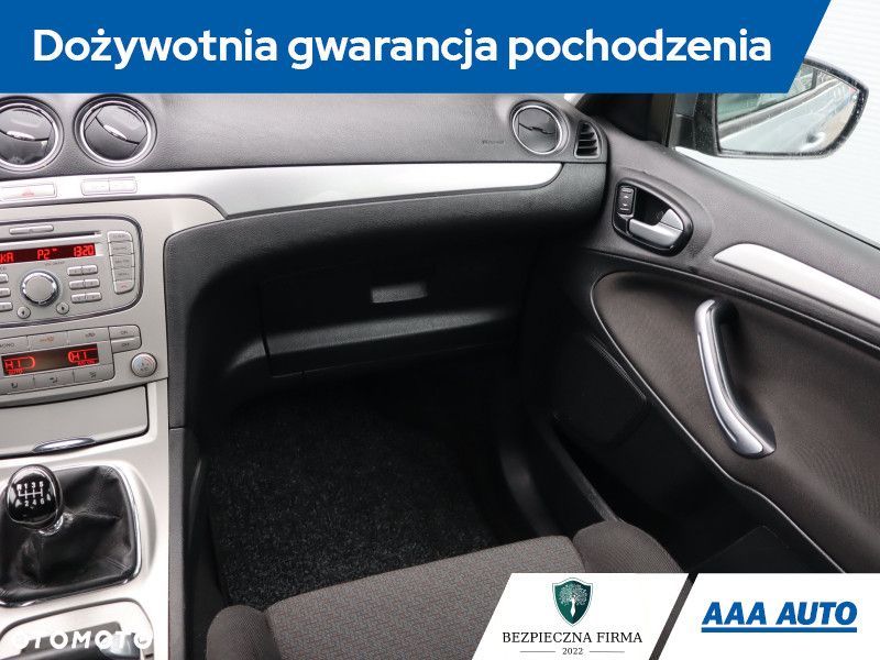 Ford S-Max - 10