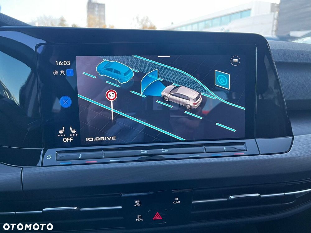 Volkswagen Golf 2.0 TSI Style DSG - 23