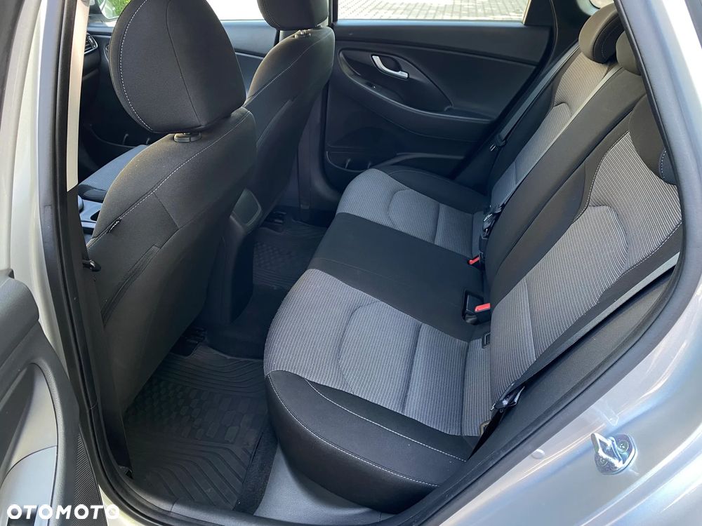 Hyundai i30 1.4 Classic + - 14