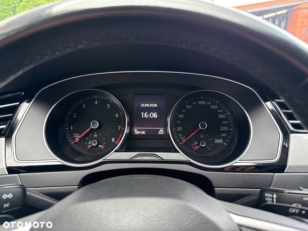 Volkswagen Passat 1.5 TSI EVO Business DSG - 16