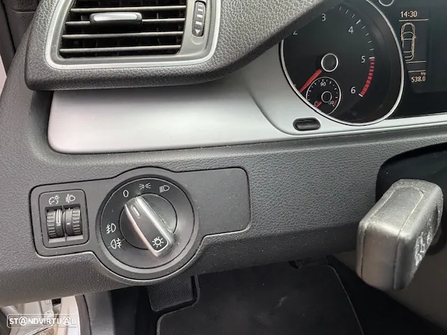 VW Passat 1.6 TDI BlueMotion - 33