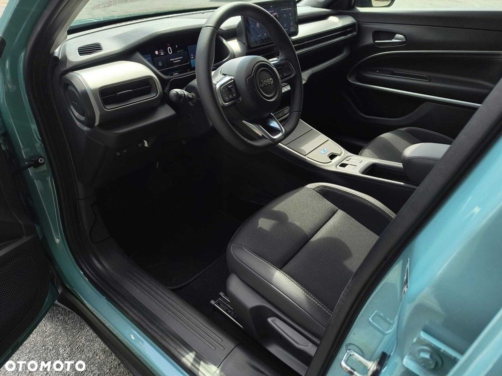 Jeep Avenger 54kWh Altitude - 10