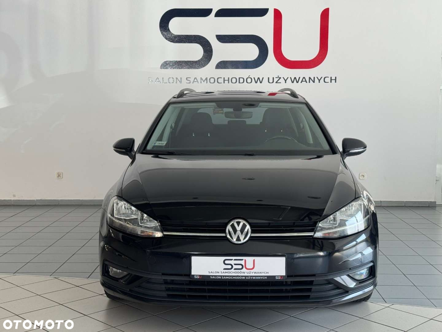 Volkswagen Golf - 8