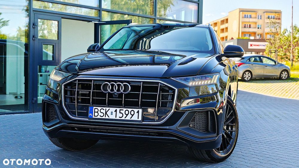 Audi Q8 - 8