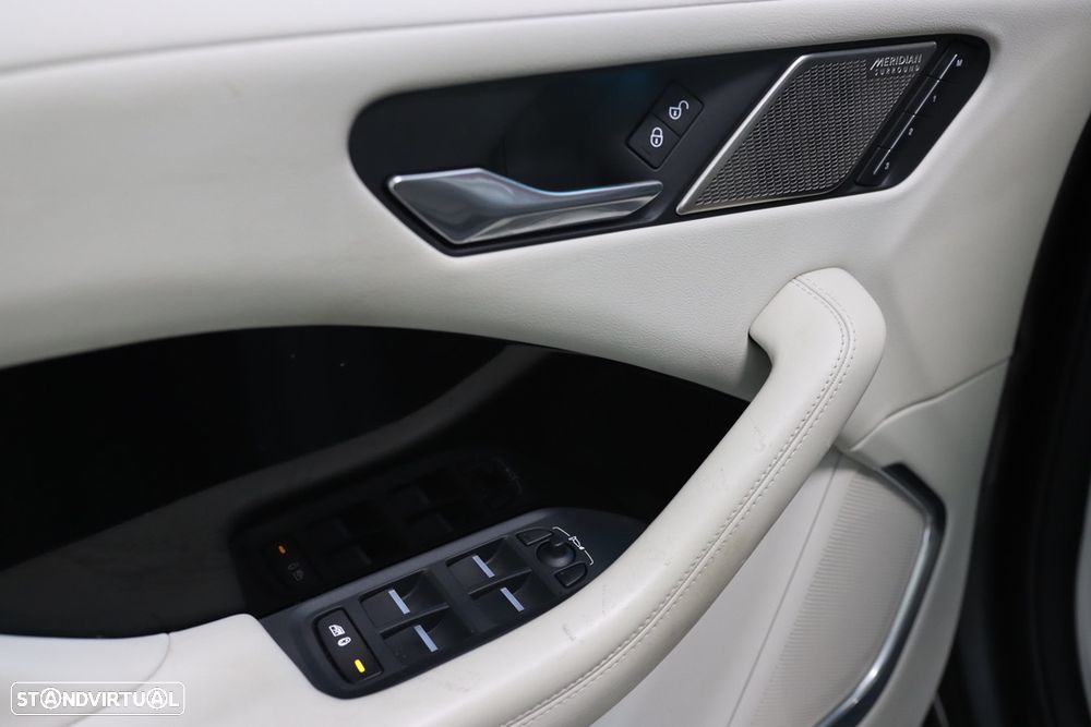 Jaguar I-Pace EV400 AWD R-DYNAMIC HSE - 9