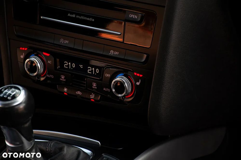 Audi A4 Limousine 1.8 TFSI S line Sportpaket - 22