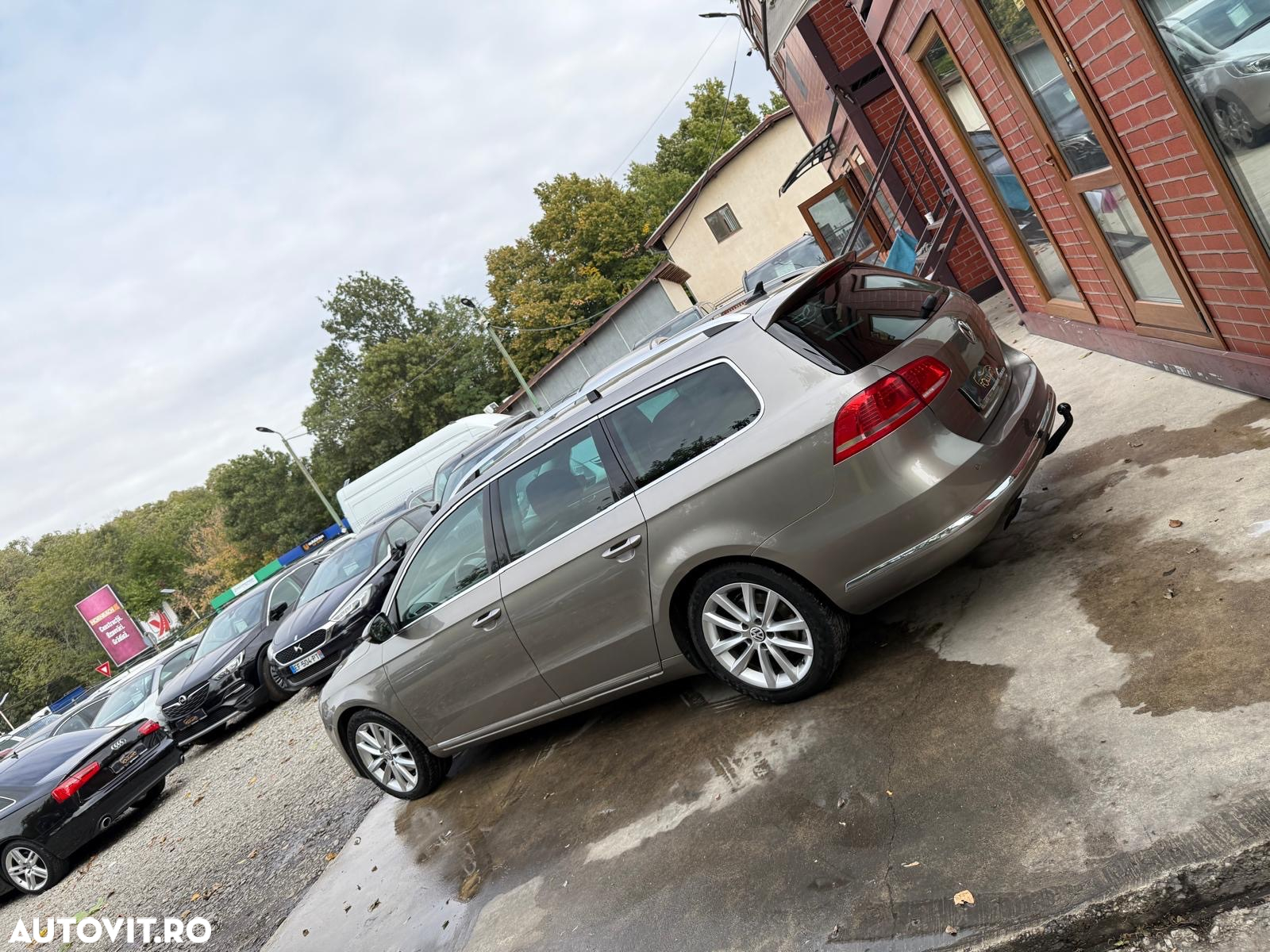 Volkswagen Passat Variant 2.0 TDI BlueMotion Technology Highline DSG - 32