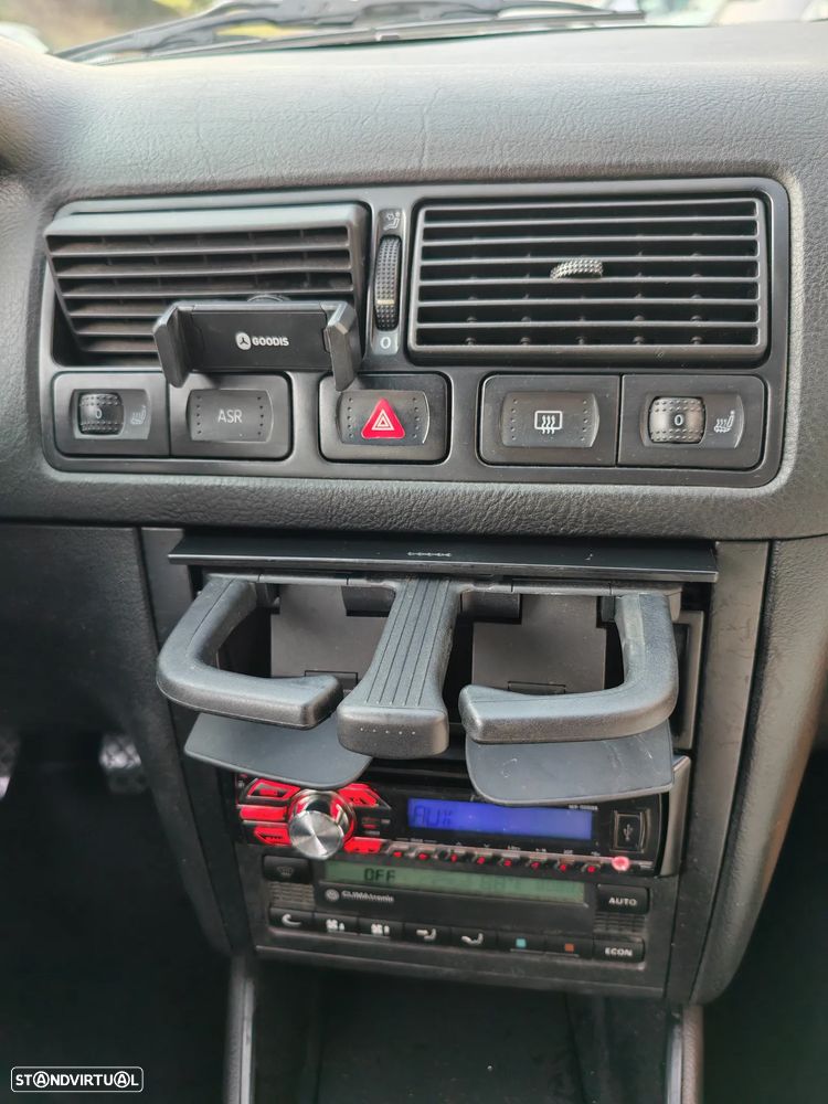 VW Golf 1.9 TDi Highline - 17