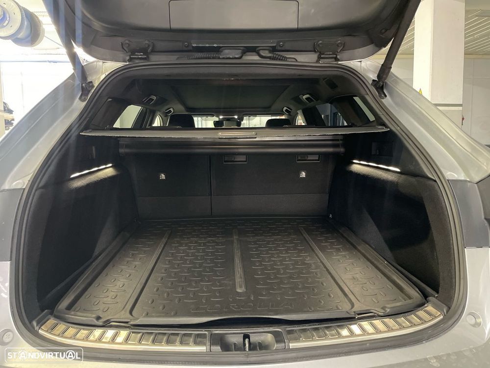 Toyota Corolla Touring Sports 1.8 Hybrid Exclusive - 11