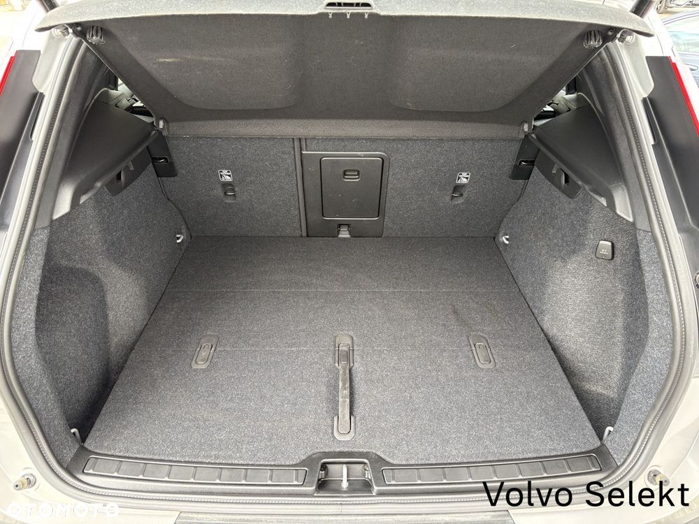 Volvo XC 40 - 23