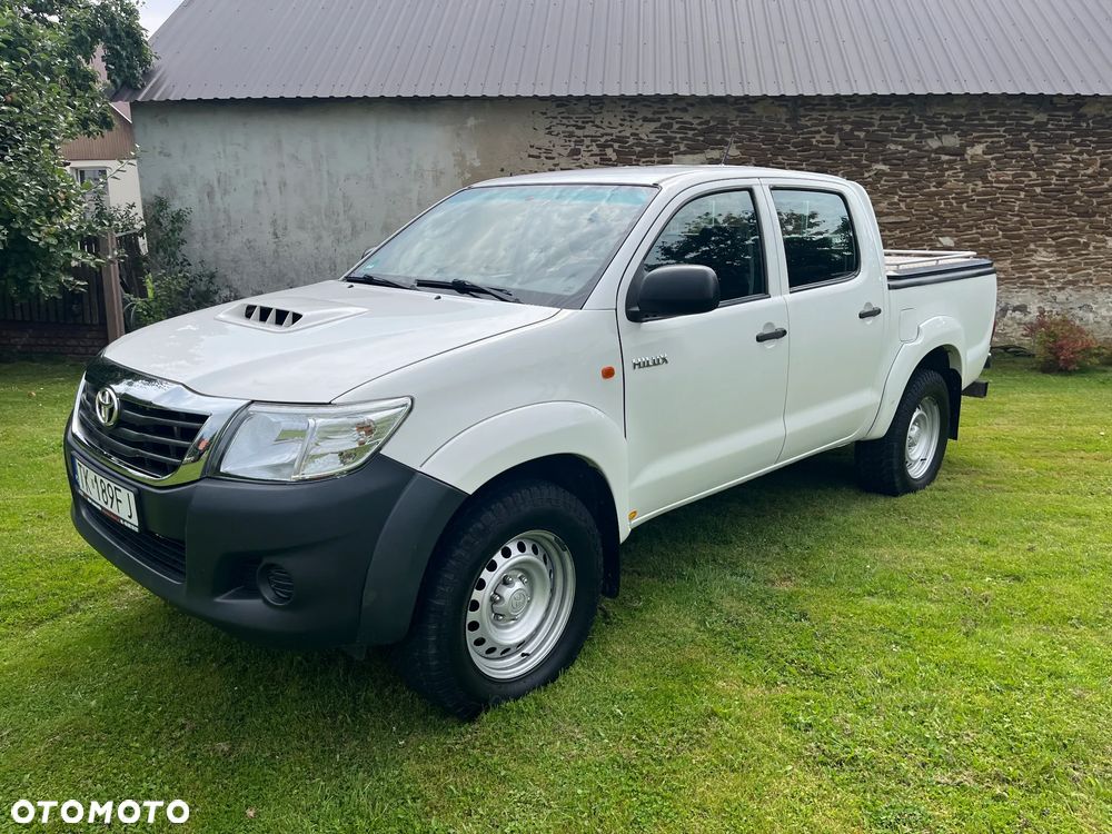 Toyota Hilux - 2