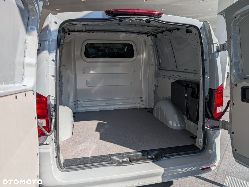 Mercedes-Benz Vito - 15