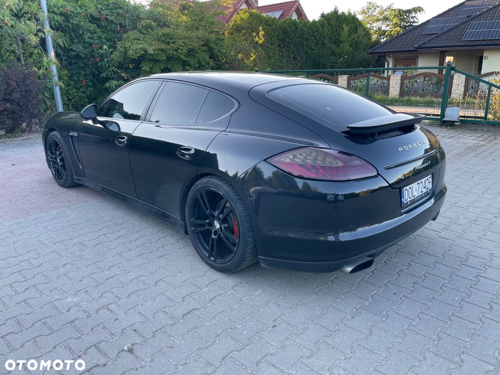 Porsche Panamera 4 PDK - 9