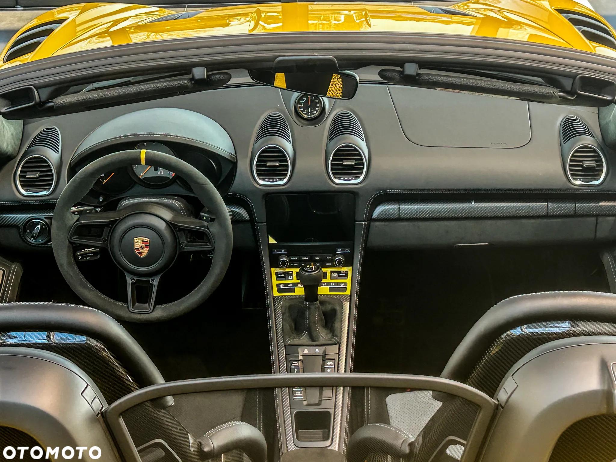Porsche 718 Boxster Spyder RS - 12