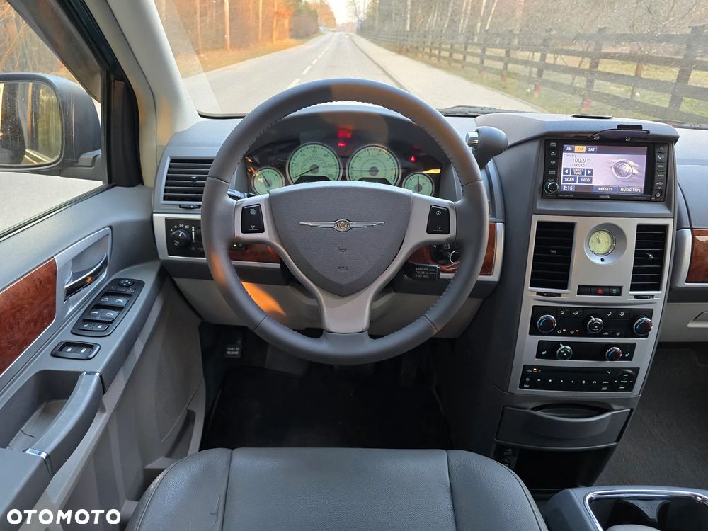 Chrysler Grand Voyager - 5
