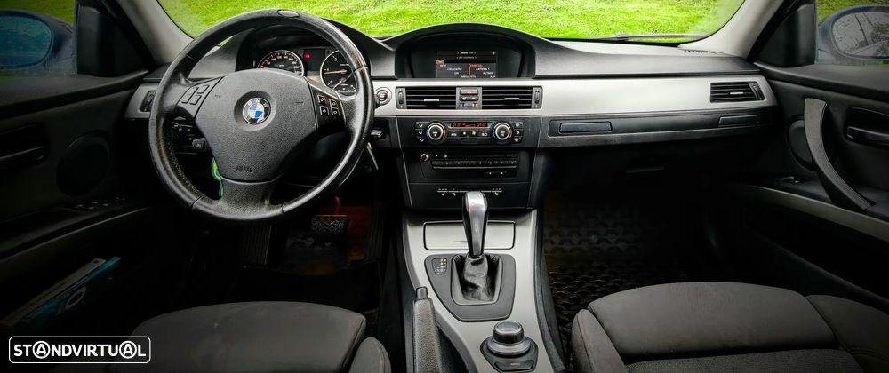 BMW 320 d Touring Navi. Sport Auto - 7