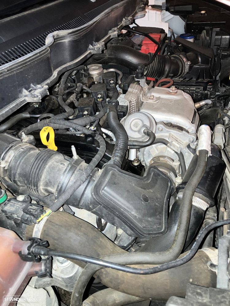 Ford Tourneo Courier 1.0 EcoBoost Ambiente - 21