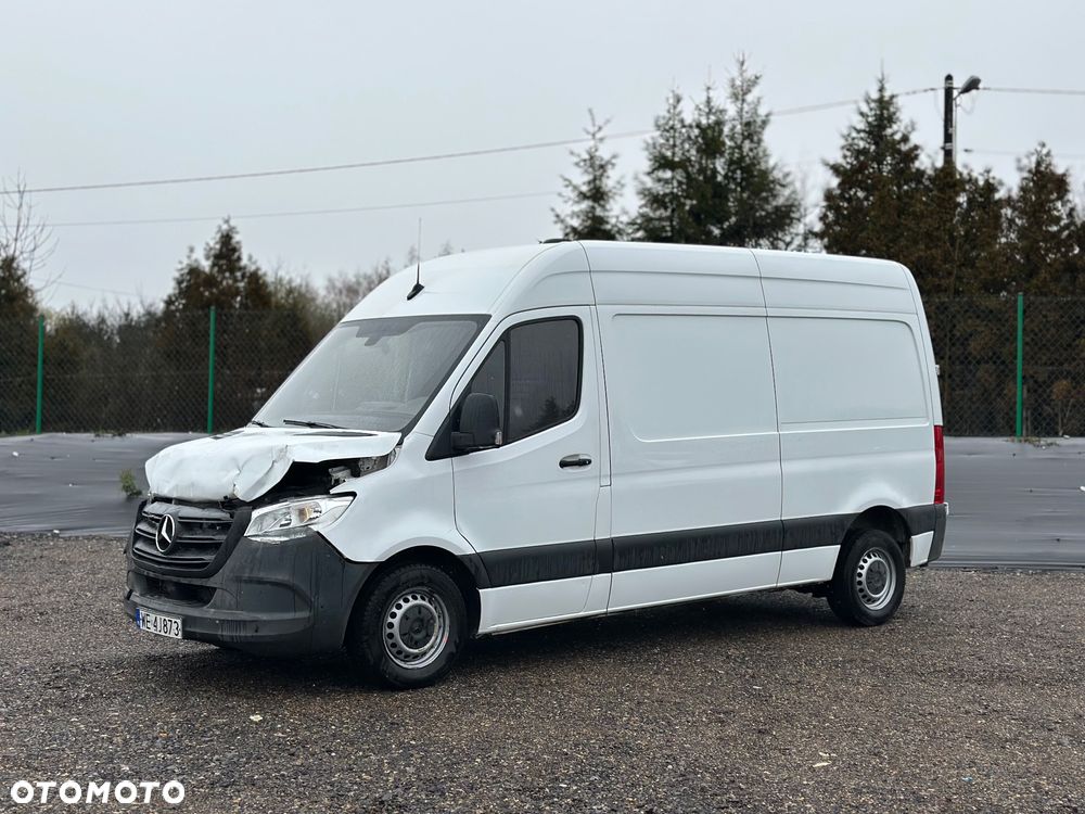 Mercedes-Benz Sprinter - 20