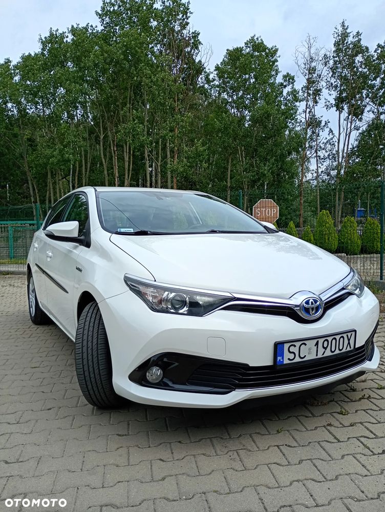 Toyota Auris 1.8 HSD Luna - 1