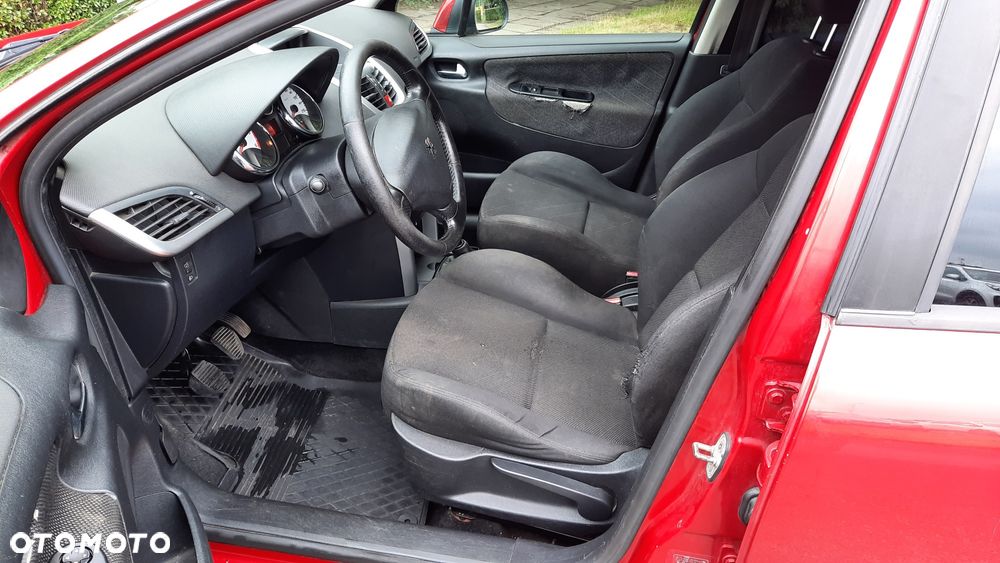 Peugeot 207 - 5