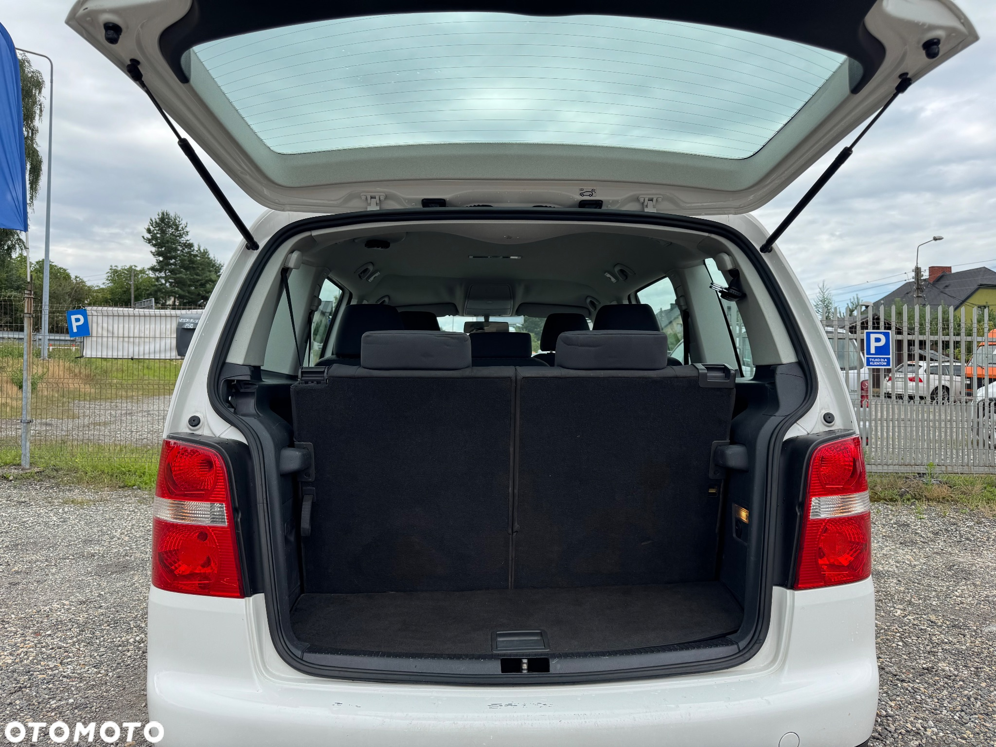 Volkswagen Touran 1.9 TDI Trendline - 15