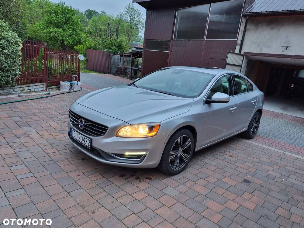 Volvo S60 T5 Powershift - 1